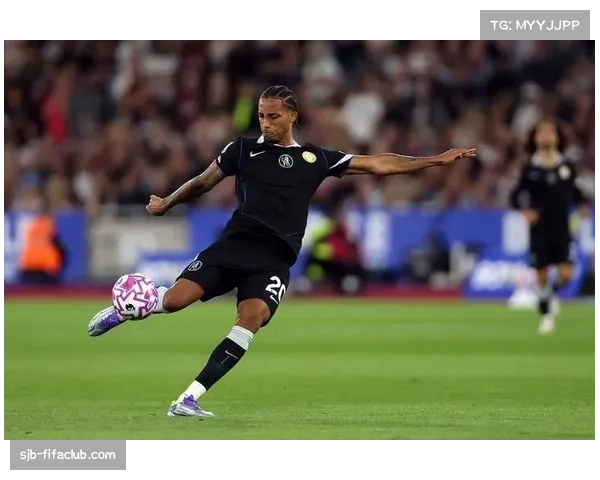 西汉姆联定位球防守不佳,因角球失9球联赛最多